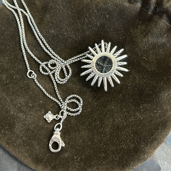David Yurman Starburst Pendant Necklace medium .50 ctw 20” chain - Picture 3 of 5